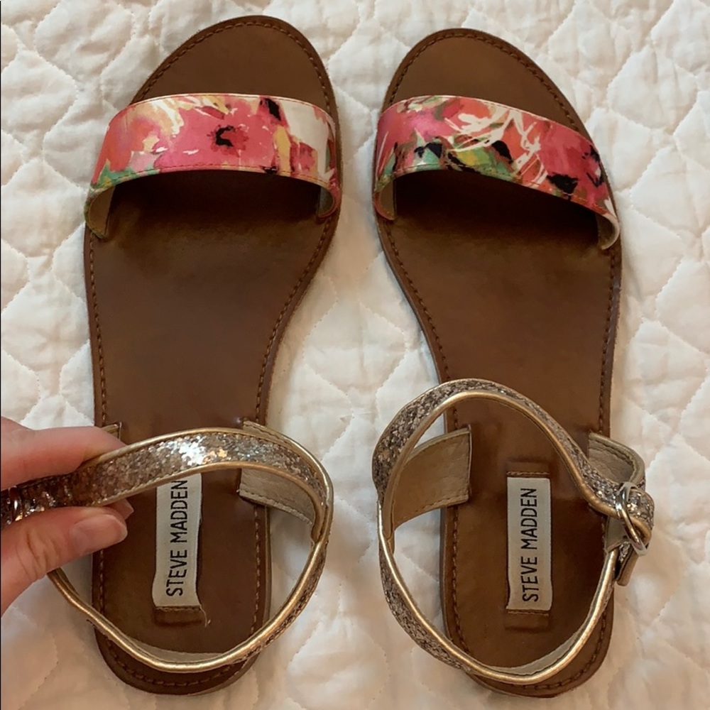 Steve Madden size 9.5 floral gold glitter sandals
